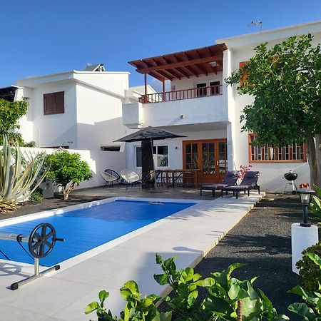 Villa Anna With Heated Pool Пуэрто дель Кармен Экстерьер фото